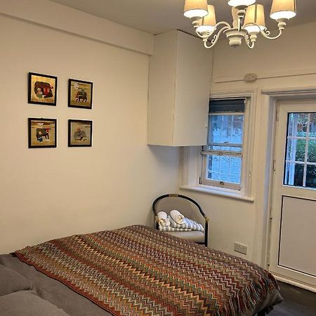West Kensington Apartment ลอนดอน ภายนอก รูปภาพ