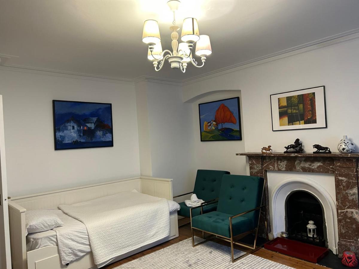 West Kensington Apartment ลอนดอน ภายนอก รูปภาพ
