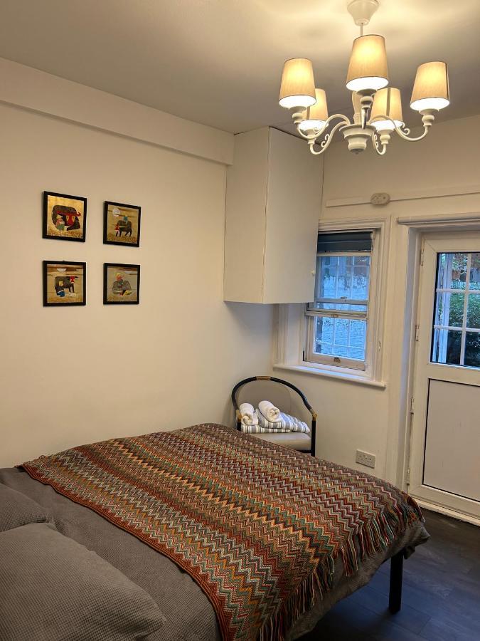 West Kensington Apartment ลอนดอน ภายนอก รูปภาพ